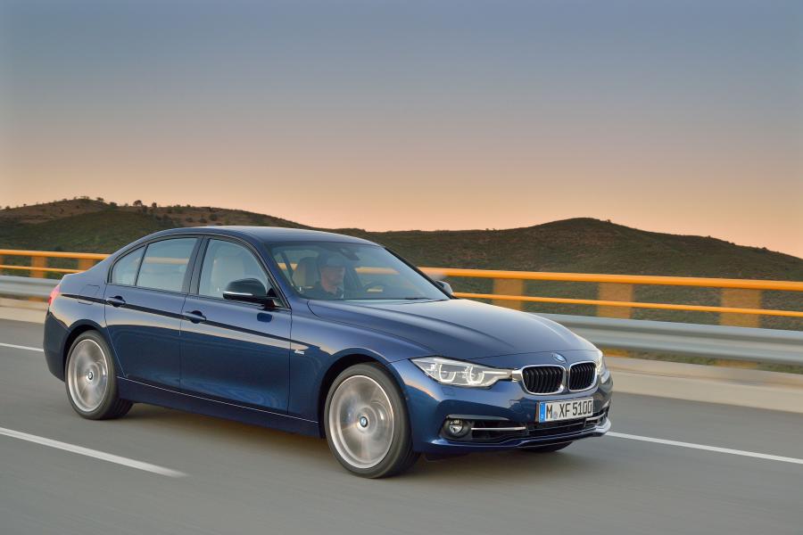  BMW 340i Sport Line 2015 года  (фото 20 из 47)